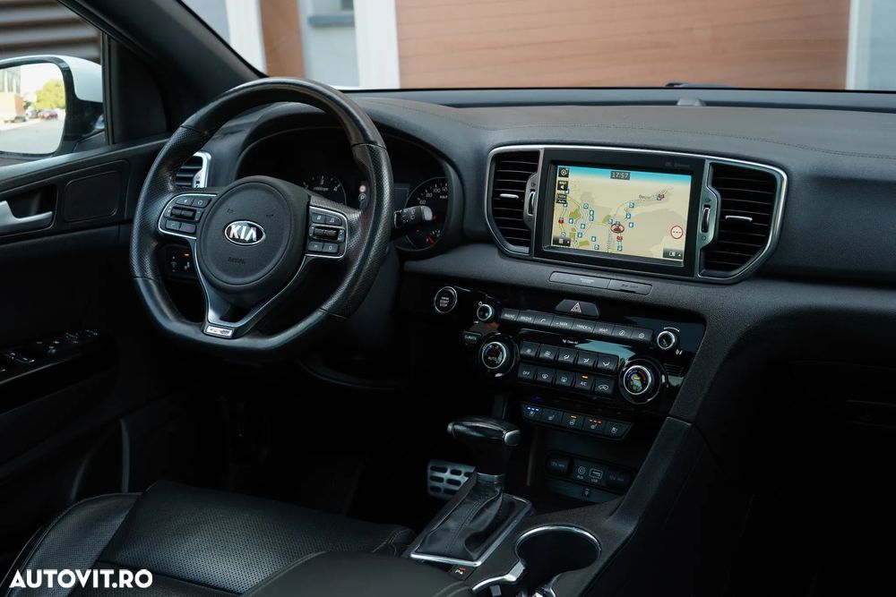 Kia Sportage 1.6 T-GDI AWD Aut. GT Line - 11