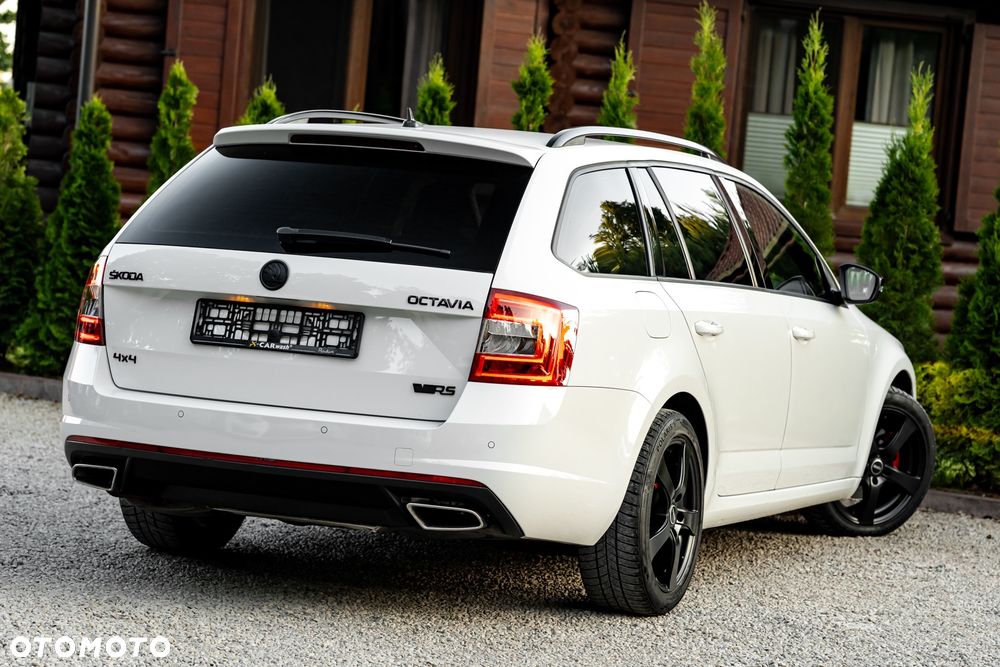 Skoda Octavia 2.0 TDI 4x4 DSG RS - 13