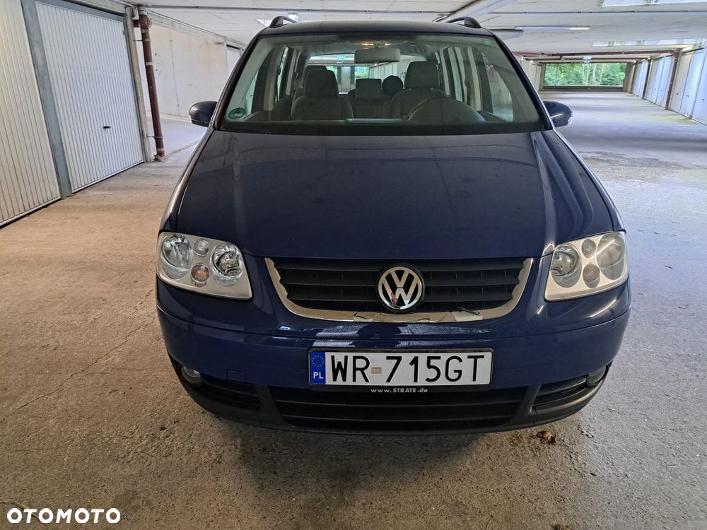 Volkswagen Touran 1.6 Basis - 3