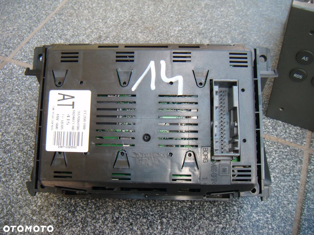 opel astra h radio cd fabryczne z wyświetlaczem - 3