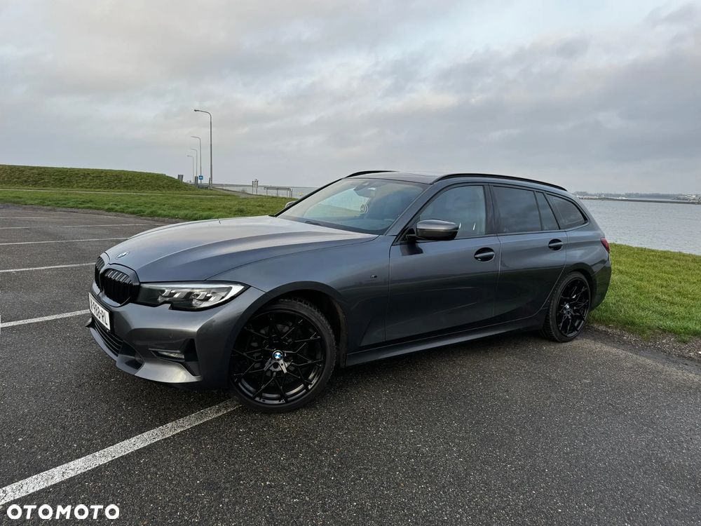 BMW Seria 3 320d Edition M Sport Shadow - 4