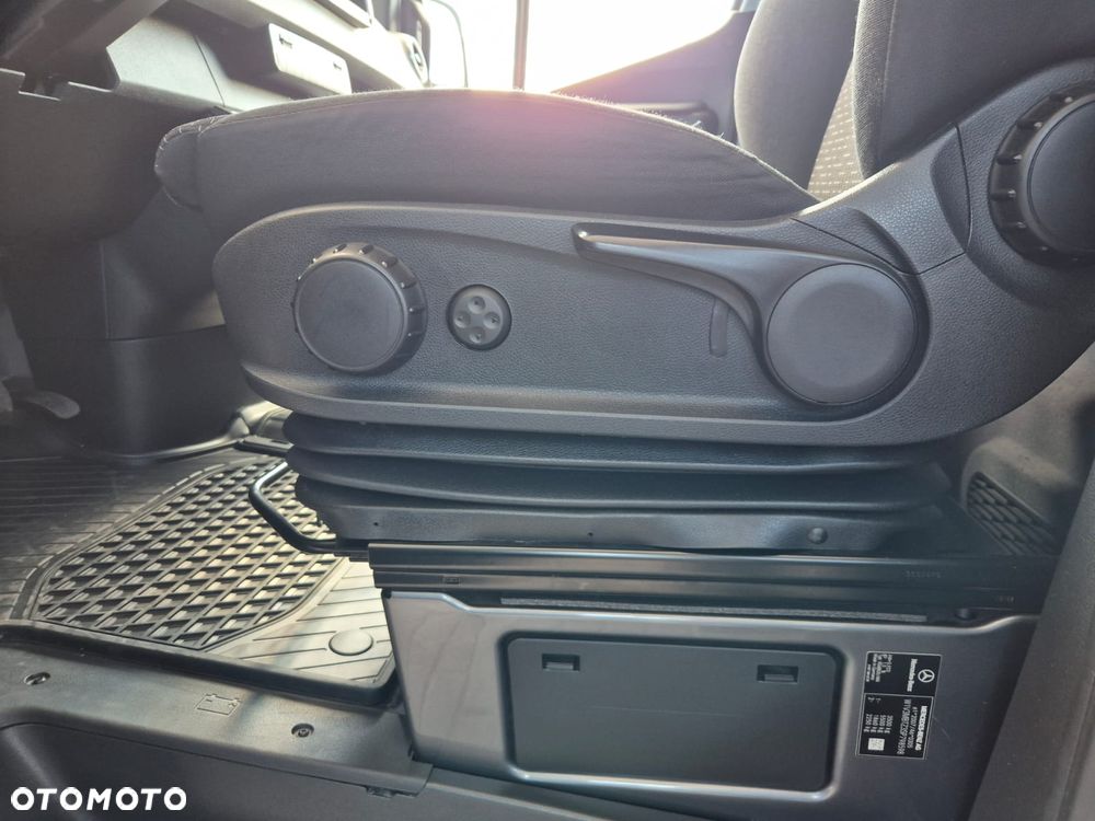 Mercedes-Benz Sprinter 319 4x4 - 11