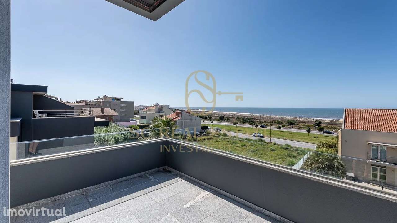 Moradia T4 com Piscina, 3 frentes, 300 mts Praia, São Félix Marinha - Grande imagem: 2/39