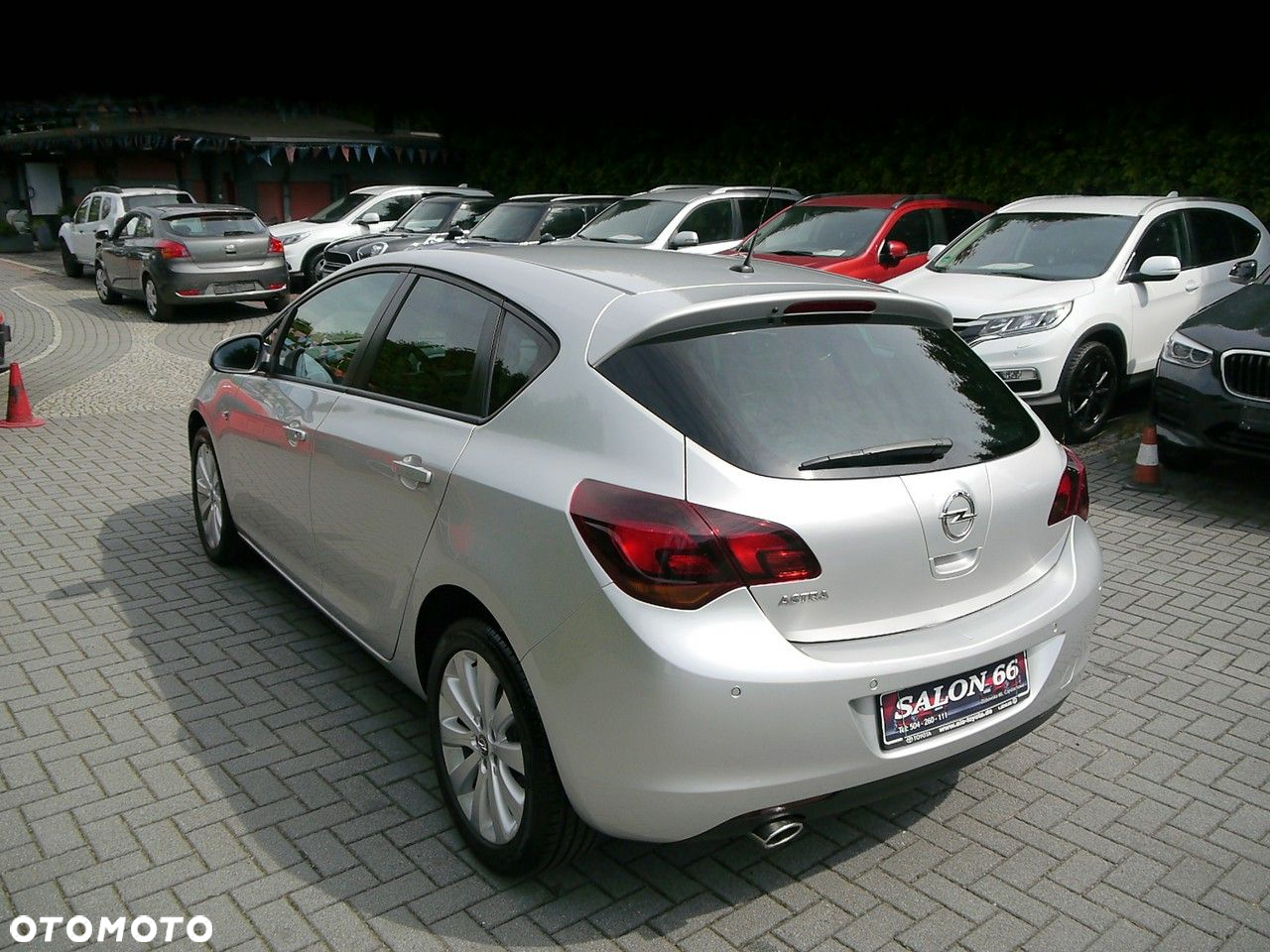 Opel Astra IV 1.4 T Cosmo - 6