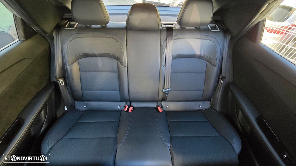 MG MG4 64 kWh Luxury - 49