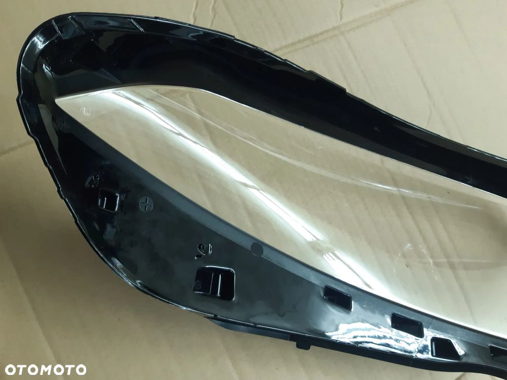 Klosz reflektora Mercedes W177 - 3