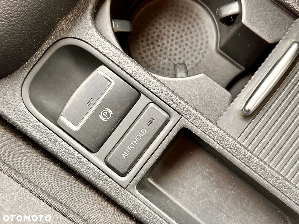 Volkswagen Tiguan - 24