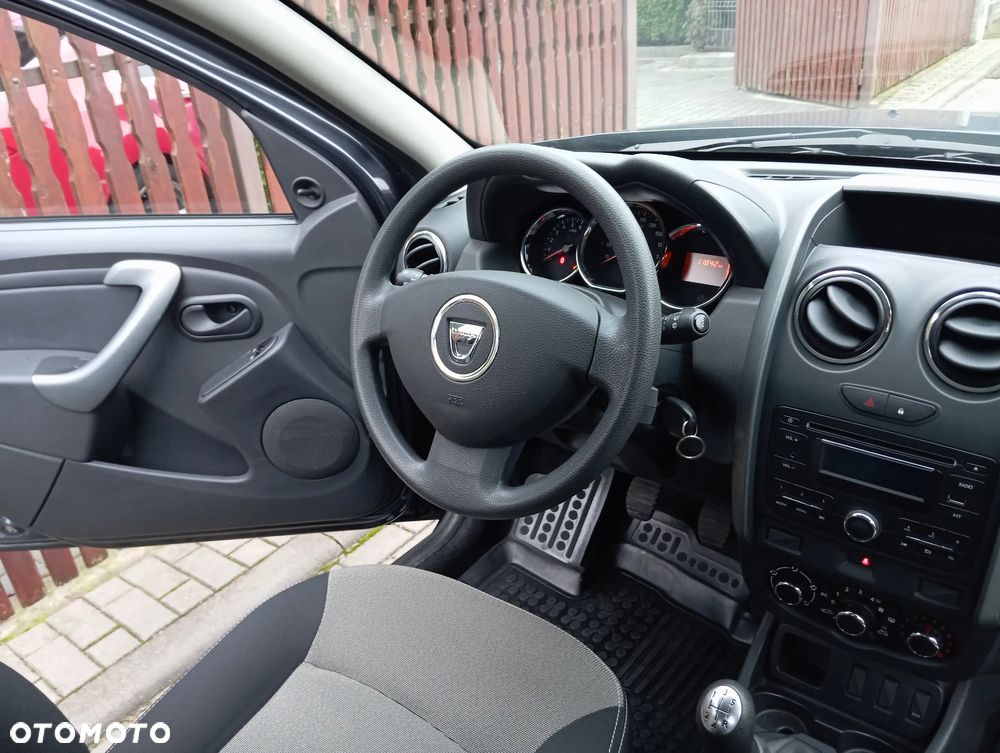 Dacia Duster 1.6 Laureate - 18