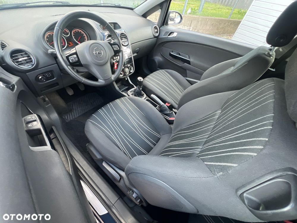 Opel Corsa 1.4 16V 111 - 8