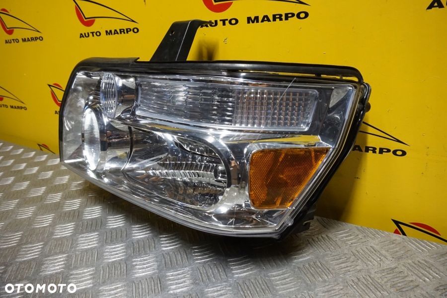 INFINITI QX56 QX80 2004 - REFLEKTOR LAMPA XENON LEWA USA - 4