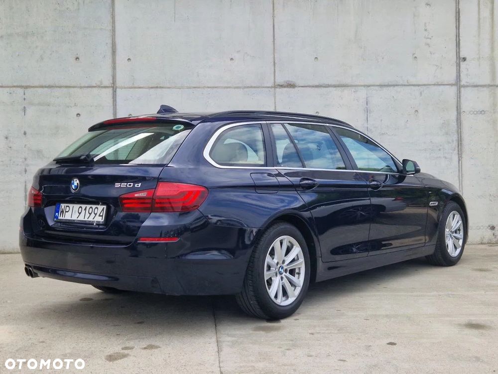 BMW Seria 5 520d - 8
