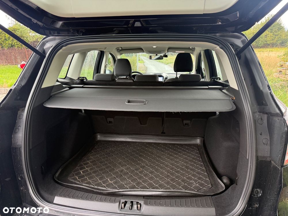 Ford Kuga 2.0 TDCi 2x4 Titanium - 9