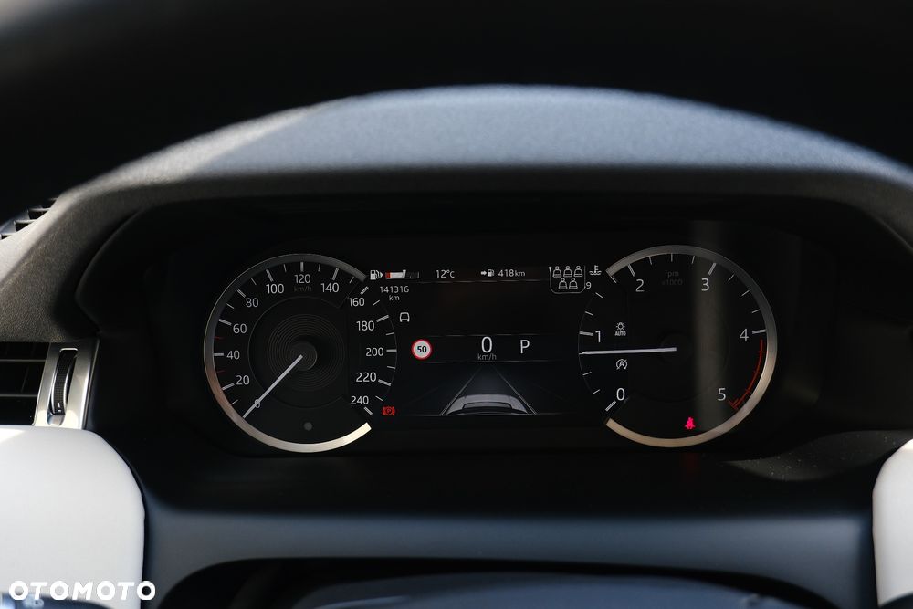Land Rover Discovery Sport - 13