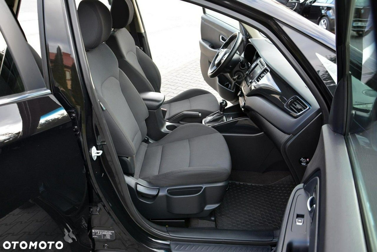Kia Carens 1.7 CRDi 141 ISG Spirit - 14
