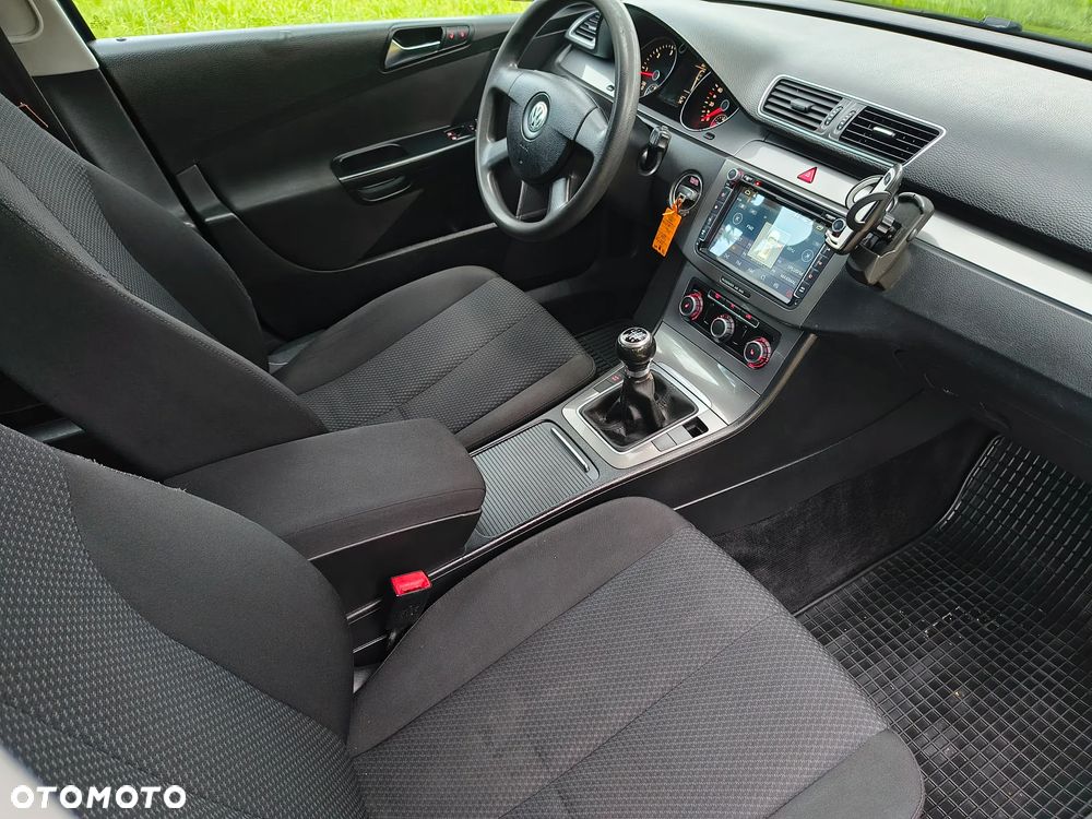 Volkswagen Passat 2.0 TDI BlueMotion Technology Comfortline - 7