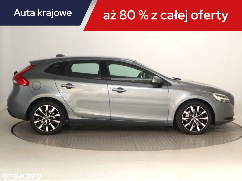 Volvo V40 - 8