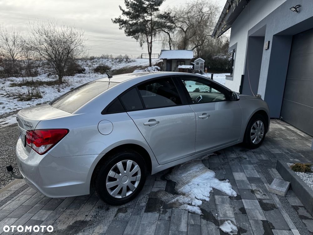 Chevrolet Cruze 1.8 LT - 13