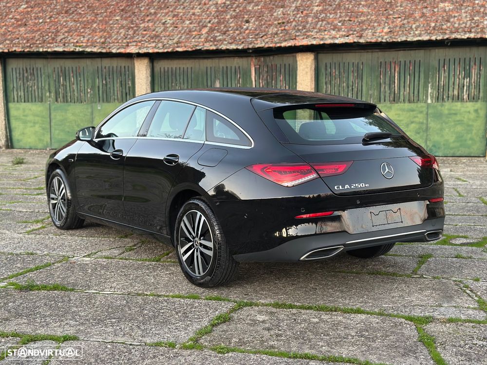 Mercedes-Benz CLA 250 e Shooting Brake 8G-DCT Edition Progressive Line - 14