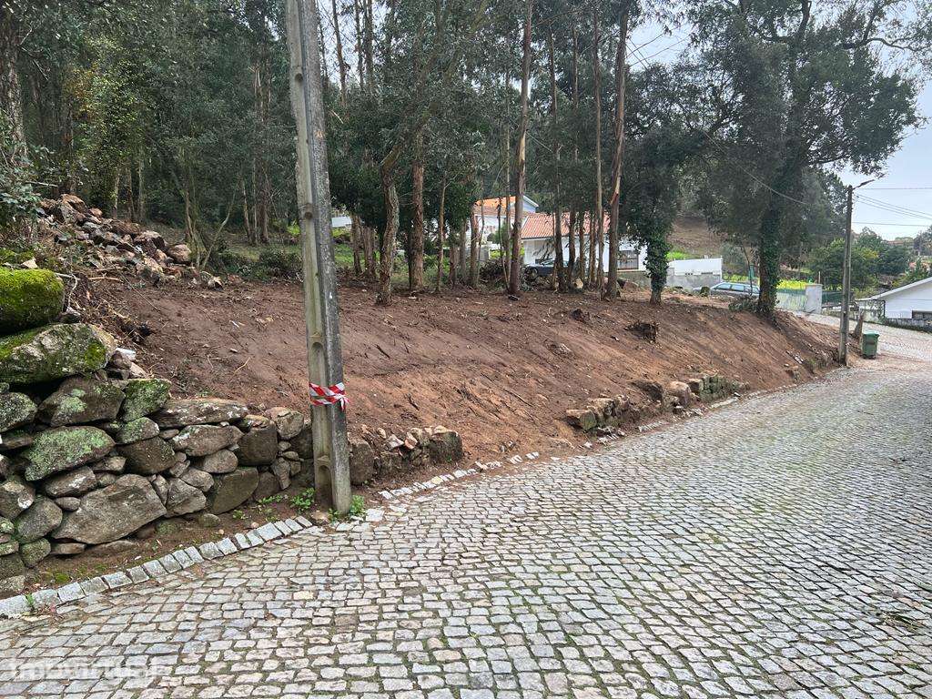 VENDE-SE TERRENO com PIP aprovado para 5 MORADIAS - Grande imagem: 4/10