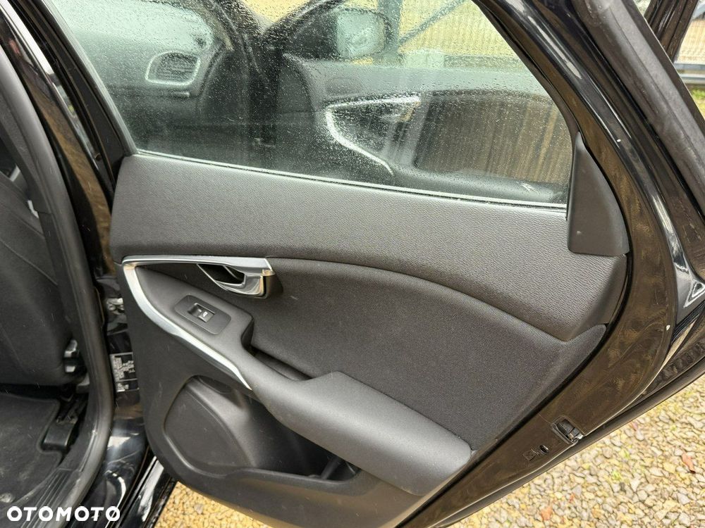 Volvo V40 - 20