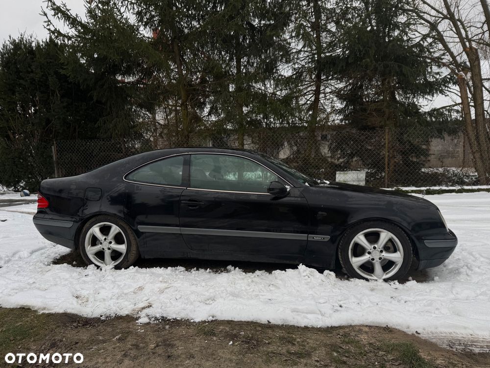 Mercedes-Benz CLK 320 - 2