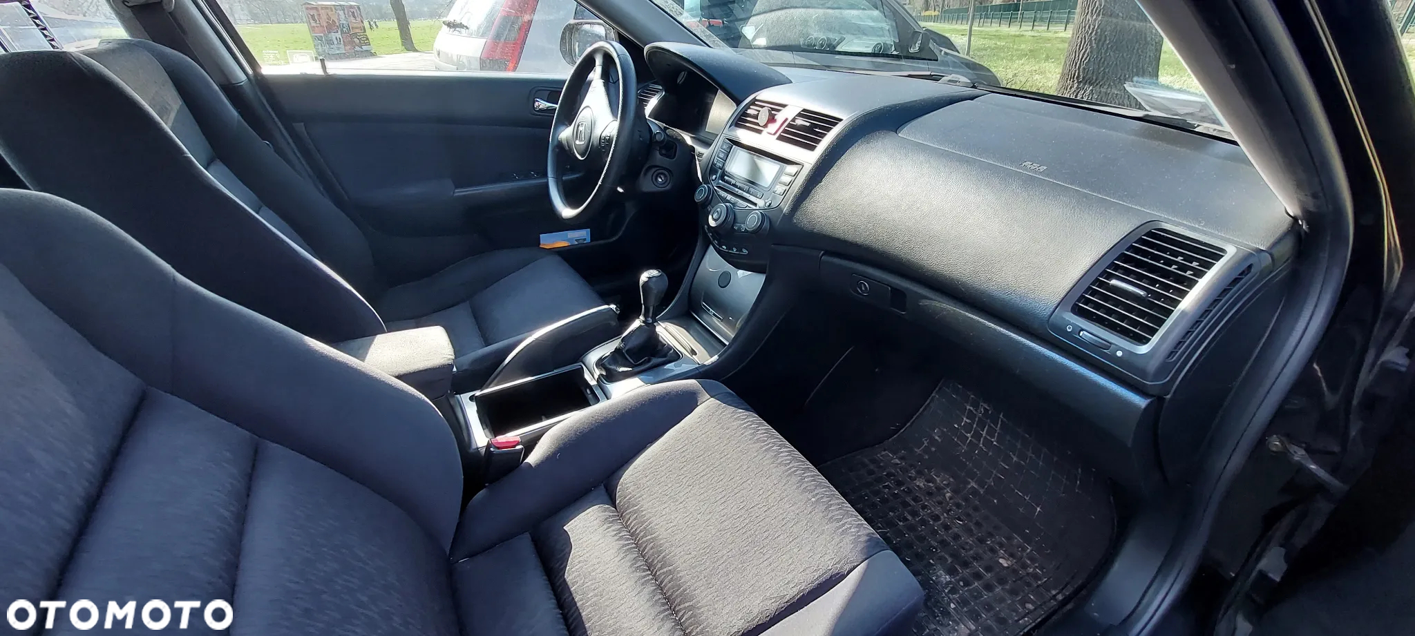 Honda Accord 2.0 Comfort - 13