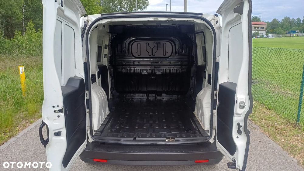 Fiat DOBLO - 16