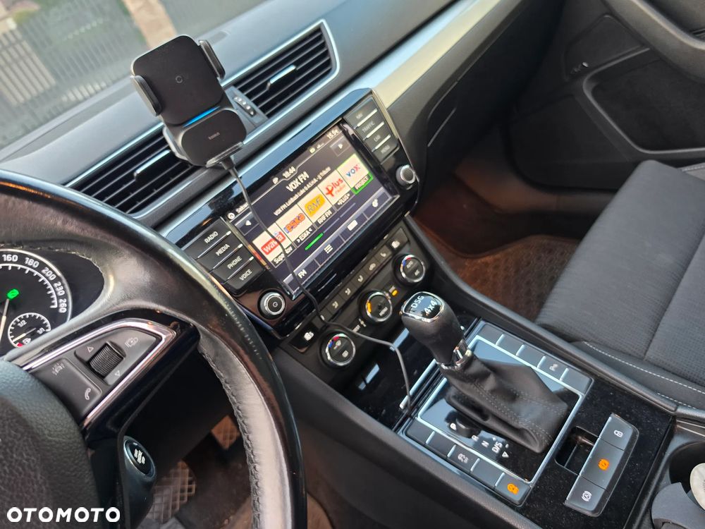 Skoda Superb 2.0 TDI 4x4 DSG Ambition - 14