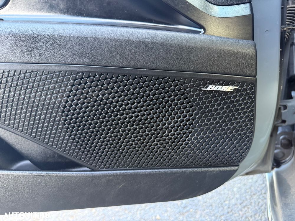 Hyundai Elantra 1.6 l 123 CP CVT Exclusive Navi - 16