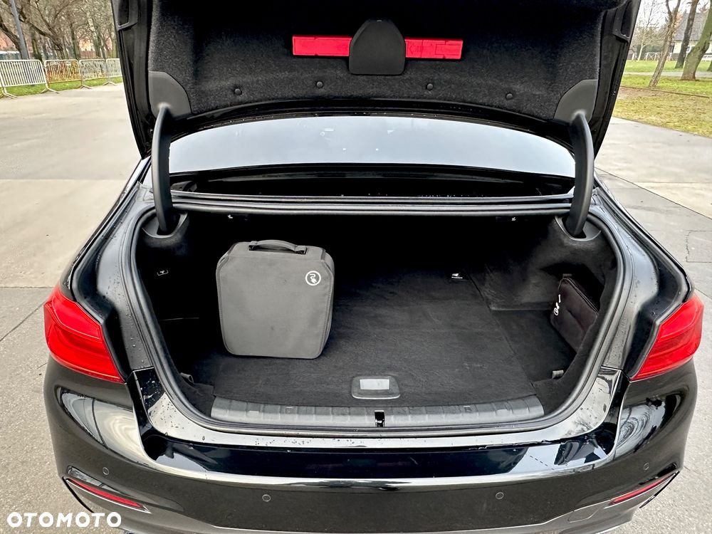 BMW Seria 5 530e iPerformance M Sport sport - 14