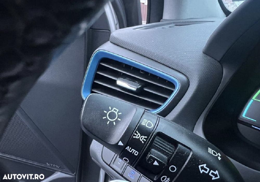 Hyundai IONIQ 1.6 GDI Premium - 19