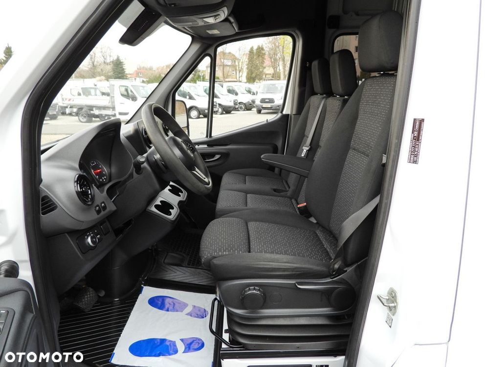 Mercedes-Benz SPRINTER 316 BRYGADÓWKA  6 MIEJSC TEMPOMAT NAWIGACJA LEDY AUTOMAT  KLIMATYZACJA  160KM - 23
