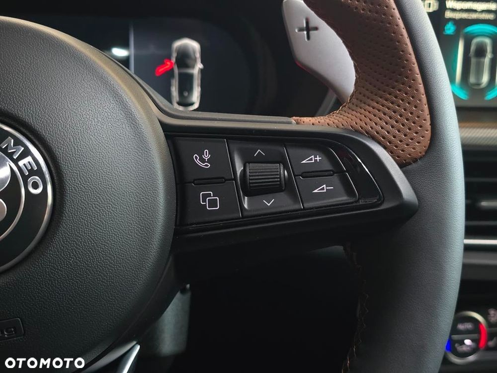 Alfa Romeo Stelvio 2.0 Turbo Intensa Q4 - 15