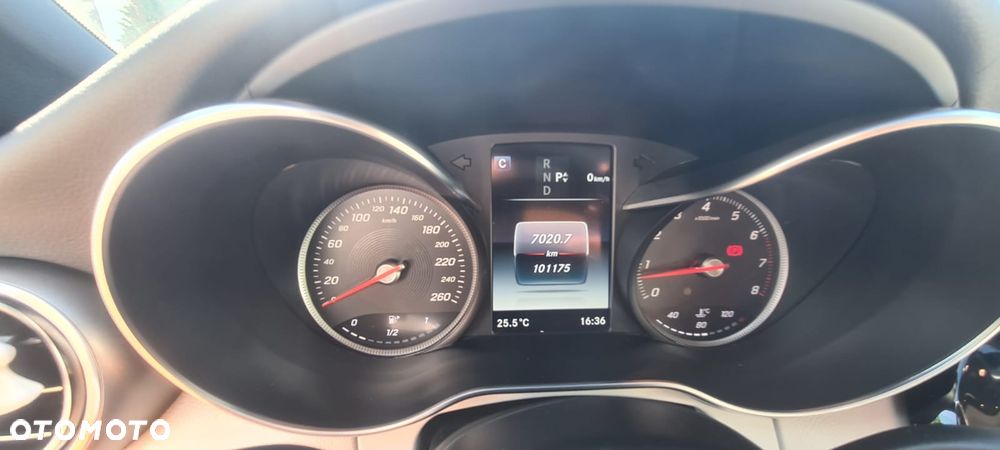 Mercedes-Benz Klasa C 300 Kabriolet 9G-Tronic - 12