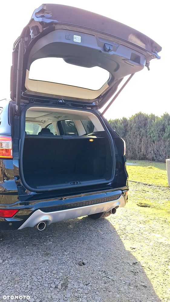 Ford Kuga Vignale 2.0 TDCi AWD - 9