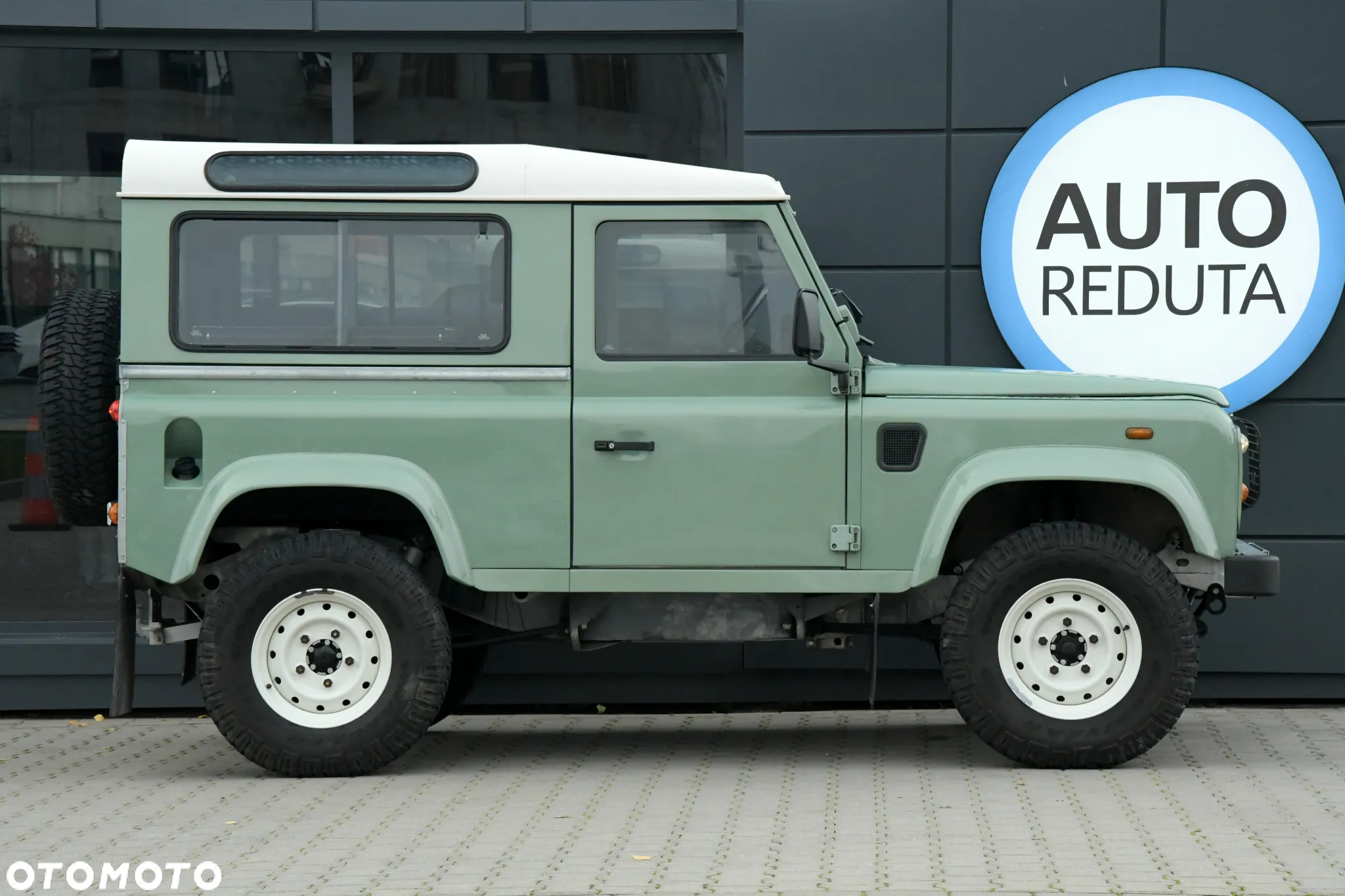 Land Rover Defender 90 2.5 TDI - 5