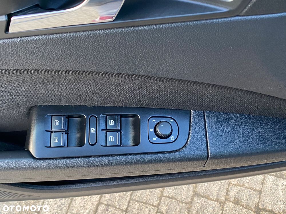 Skoda Superb 2.0 TDI DSG Elegance - 18