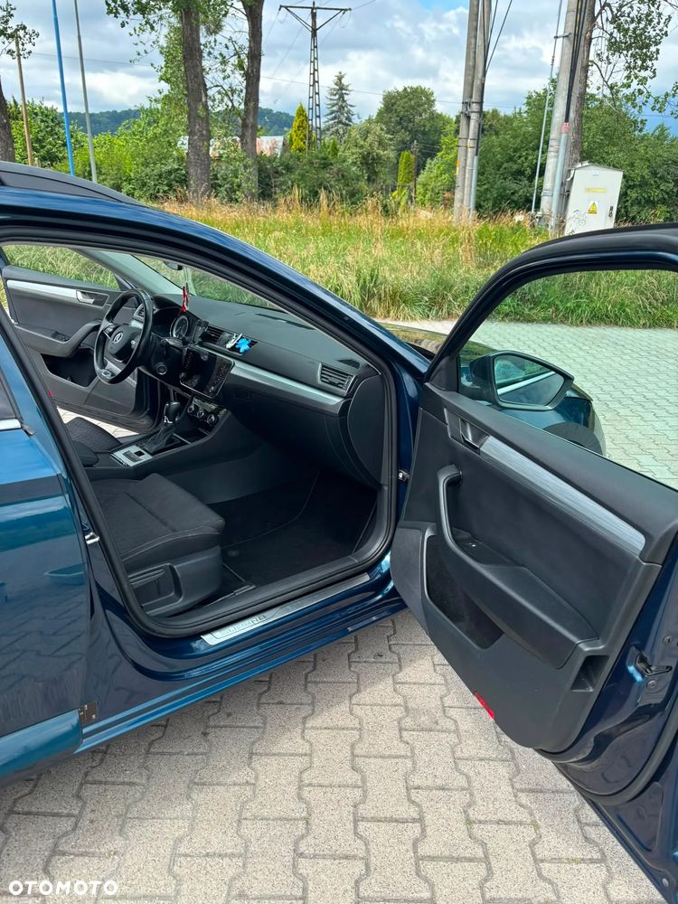 Skoda Superb 2.0 TDI SCR Ambition DSG - 15