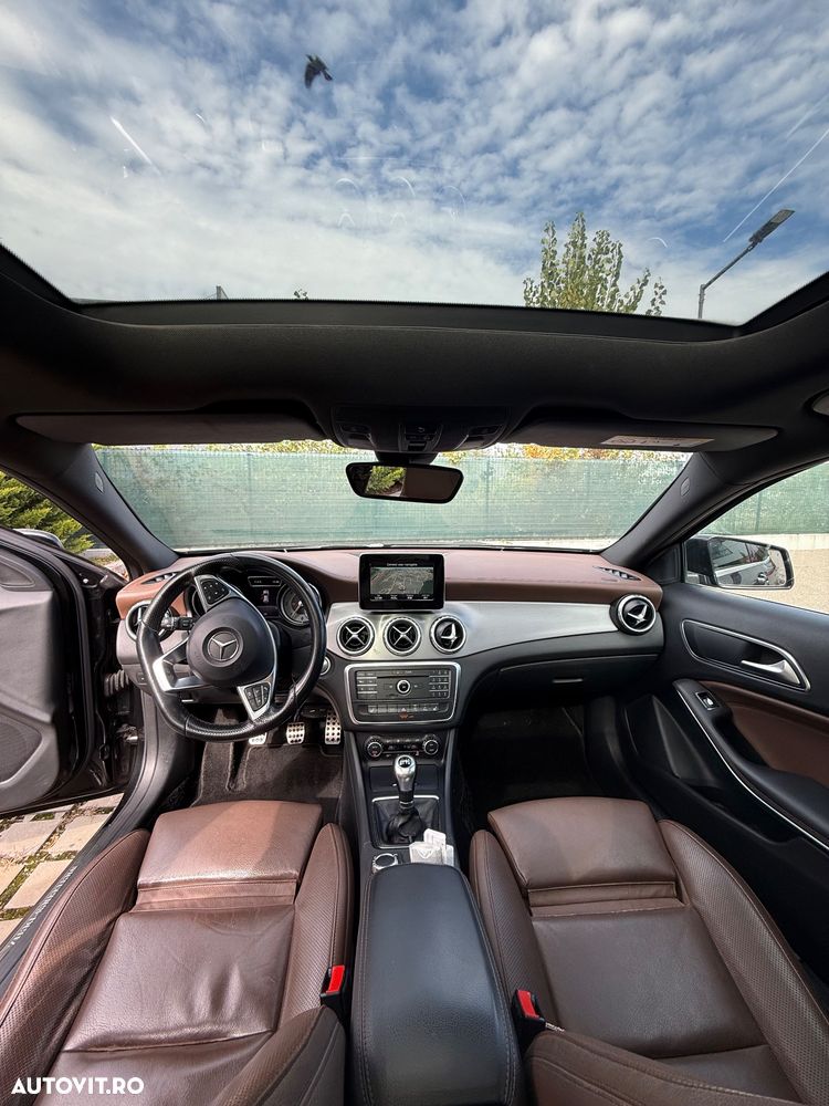 Mercedes-Benz GLA 200 d - 12