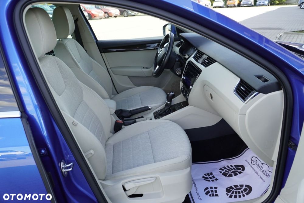 Skoda Octavia 2.0 TDI DSG Style - 6