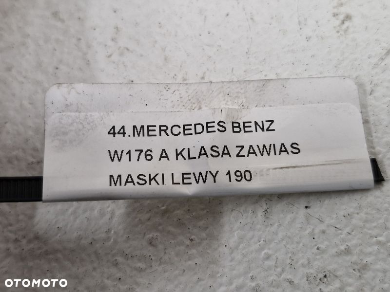 MERCEDES BENZ W176 A KLASA ZAWIAS MASKI LEWY - 8