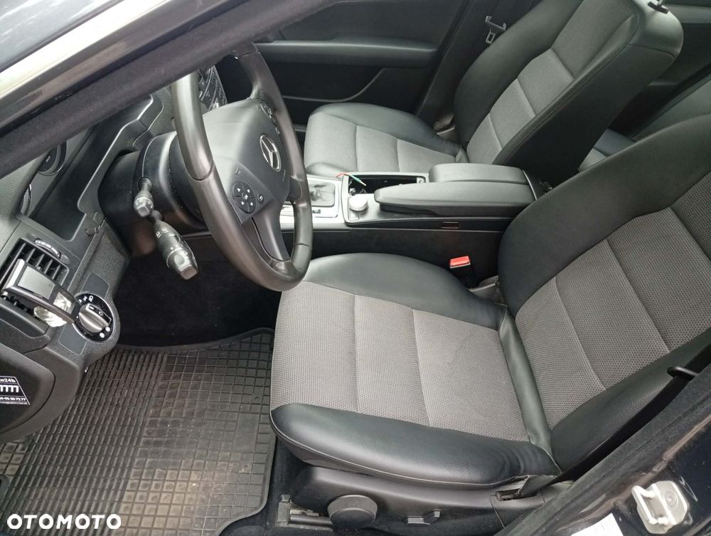 Mercedes-Benz Klasa C 320 CDI 7G-TRONIC Avantgarde - 11