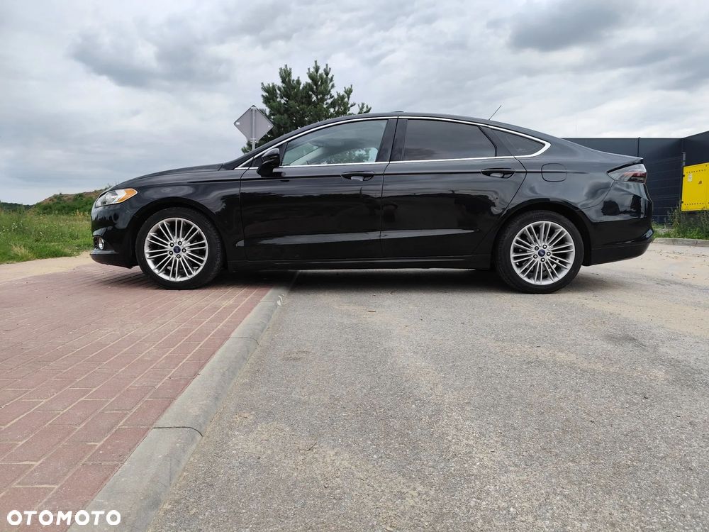 Ford Fusion - 8