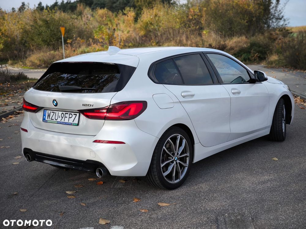 BMW Seria 1 120i Sport - 23