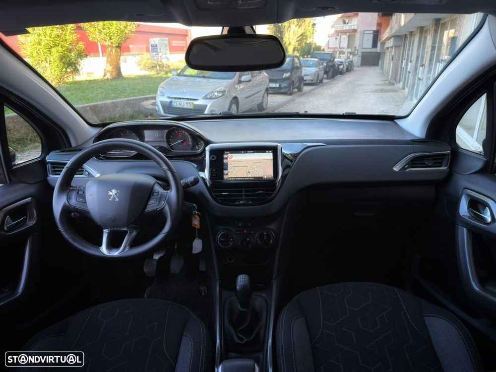 Peugeot 2008 1.6 BlueHDi Style - 17