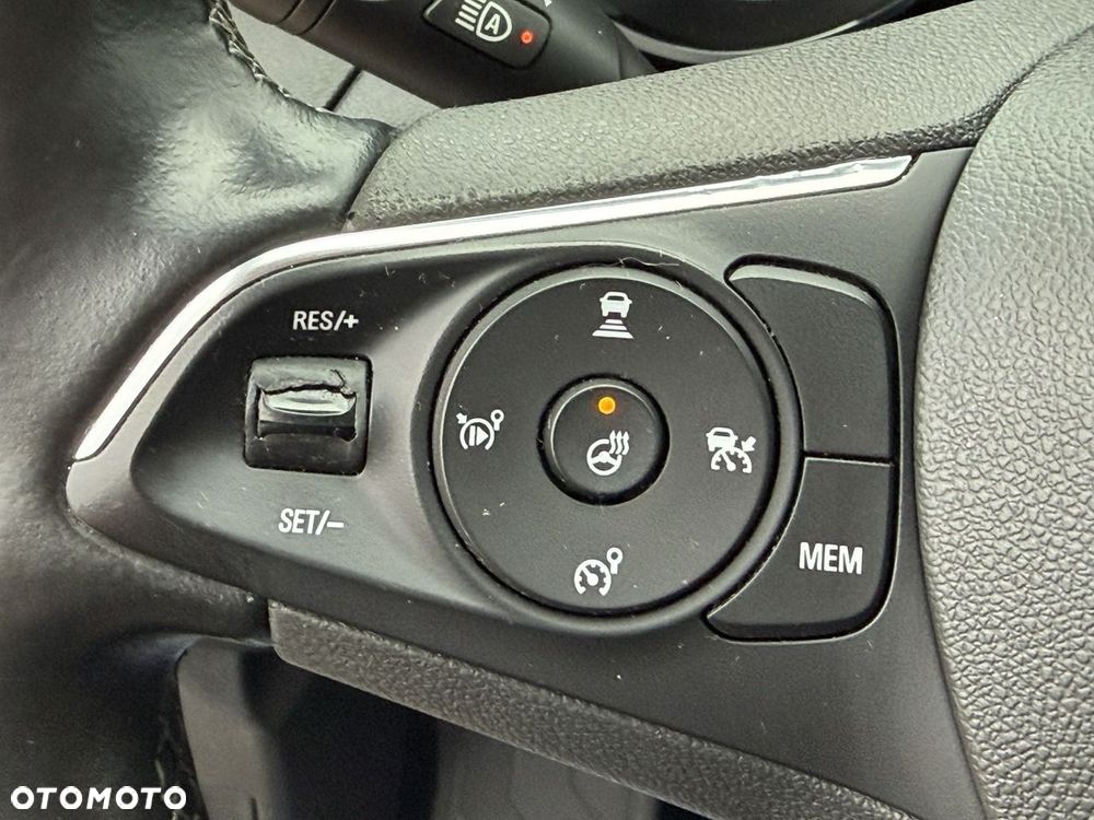 Opel Grandland X 1.6 DStart/Stop Automatik Business INNOVATION - 23
