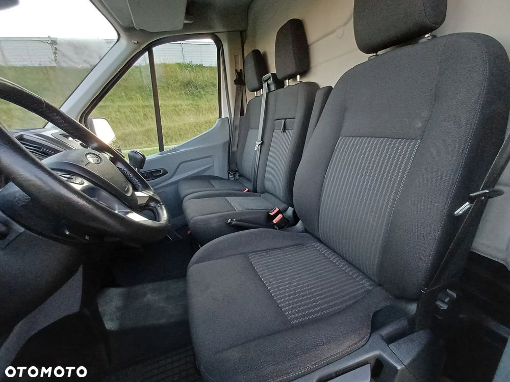 Ford Transit - 9