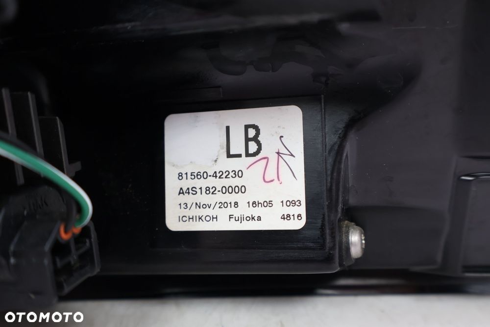 TOYOTA RAV4 V LAMPA LEWA TYŁ 81560-42230 - 8