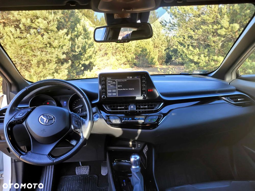 Toyota C-HR ver-2-0-hybrid-selection - 13