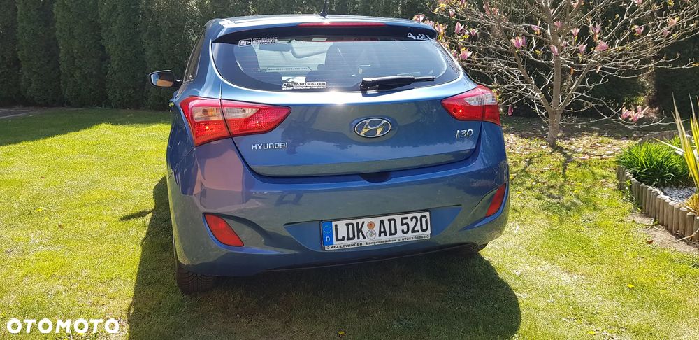Hyundai i30 blue 1.4 Classic - 14